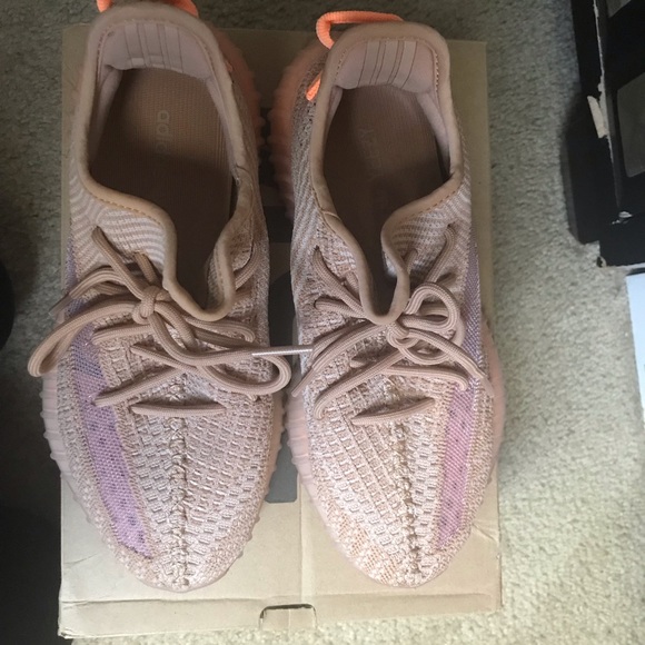Yeezy Boost 350 V2 - Picture 1 of 1